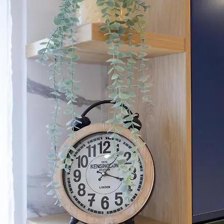 Treetop Apartment